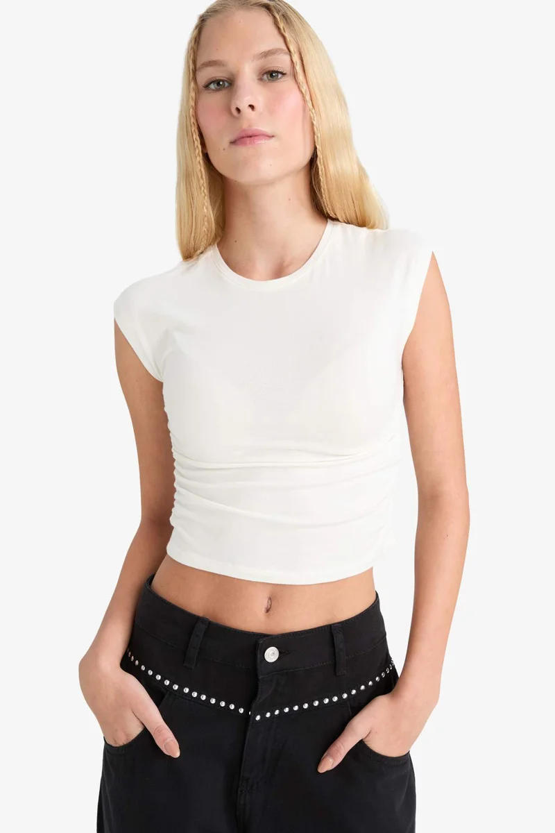 ديفاكتو Fitted Modal Crew Neck Short Sleeve T-Shirt