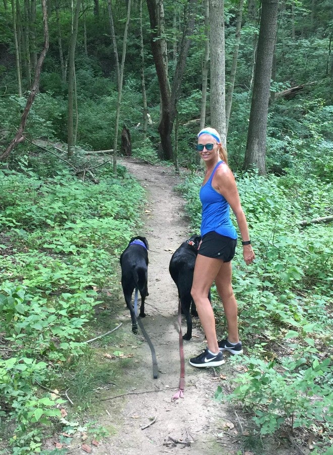 سويتي باندز طوق رأس سويتي باندز للنساء والفتيات - طوق شعر رياضي مبطن بالمخمل مانع للانزلاق - أزرق مائي 1 بوصة - Image 4