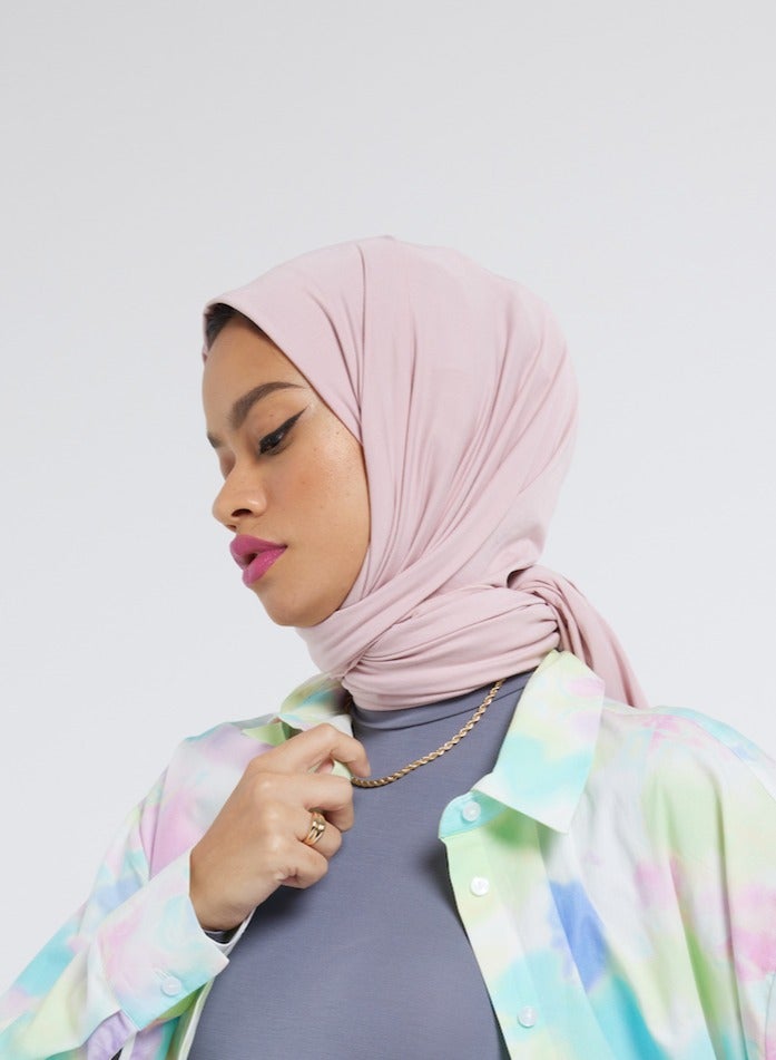 Organic Bamboo Jersey Hijab - Crepe Pink - https://f.nooncdn.com/p/pzsku/Z5852503CE43681CED684Z/45/1746395382/76b5858d-38cd-4678-9786-04de649cd03a.jpg?width=original