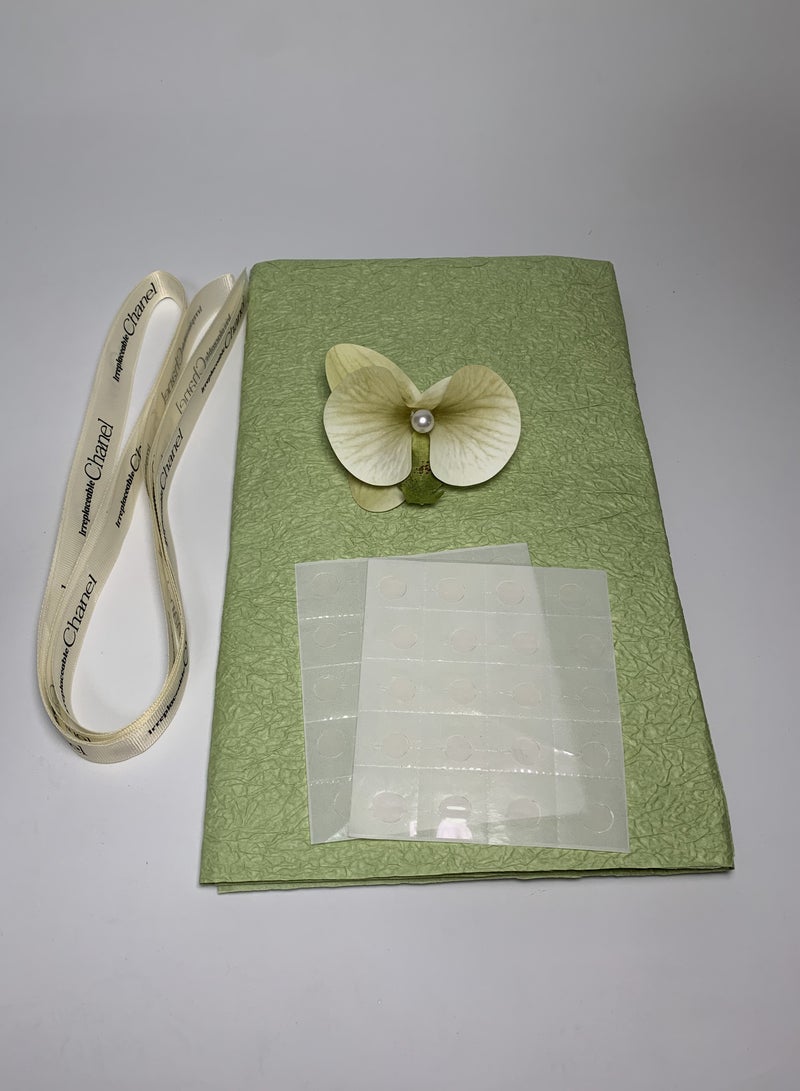 Gift Wrap Paper Assortment with 1 Green Color - Image 2