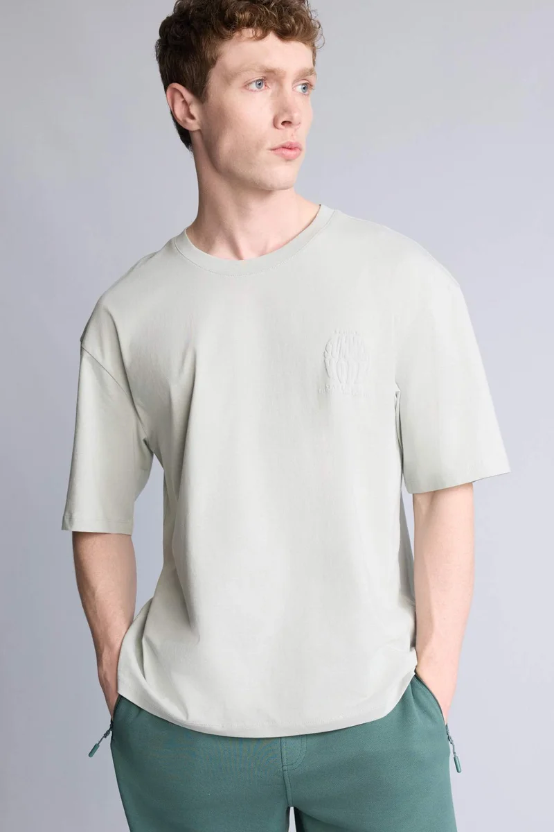 ديفاكتو 100% Cotton Boxy Fit Printed Short Sleeve T-Shirt