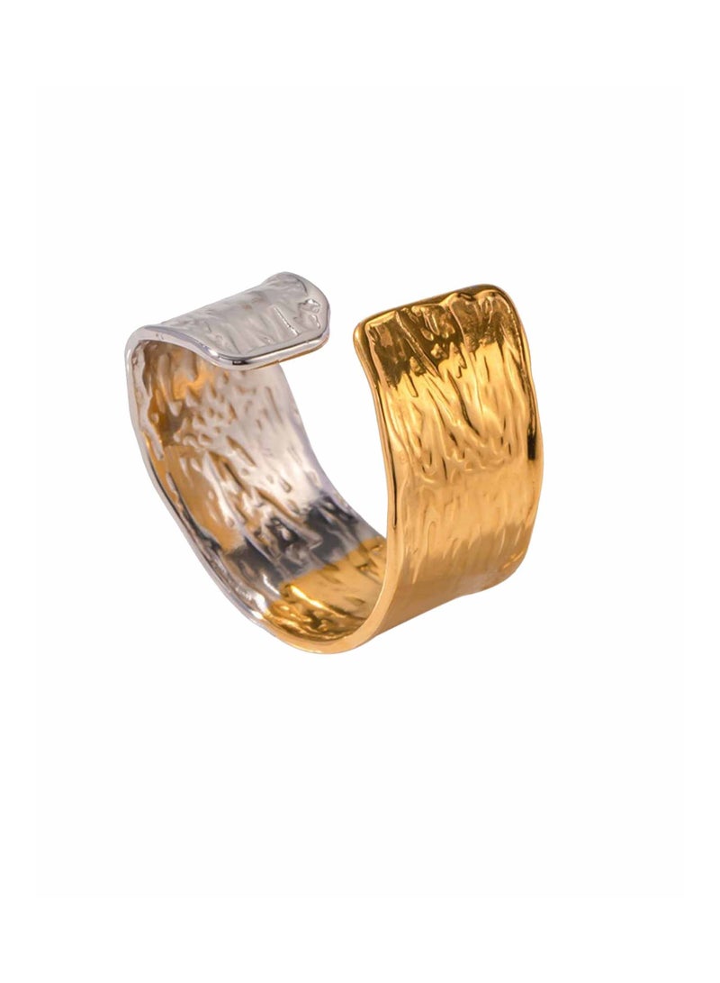 كاف كريشنس حلقة الكفة المطروقة ذات اللونين، الفولاذ المقاوم للصدأ المطلي بالذهب عيار 18 قيراط، قابلة للتعديل - Image 1