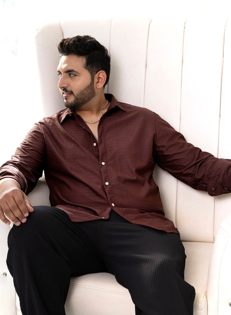 Instafab Plus Men's Chocolate Brown Solid Honeycomb Shirt For Casual Wear | Spread Collar | Long Cuffed Sleeves | Button Closure | Plus Size Shirt Crafted With Comfort Fit For Everyday Wear - Image 2