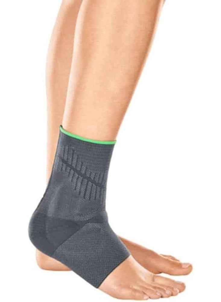 ميدي دعامة كاحل مرنة قابلة للتعديل مع وسادات مُشكَّلة تشريحيًا، دعامة كاحل قابلة للتهوية لتثبيت الأربطة — المقاس  Protect Lev - Image 1