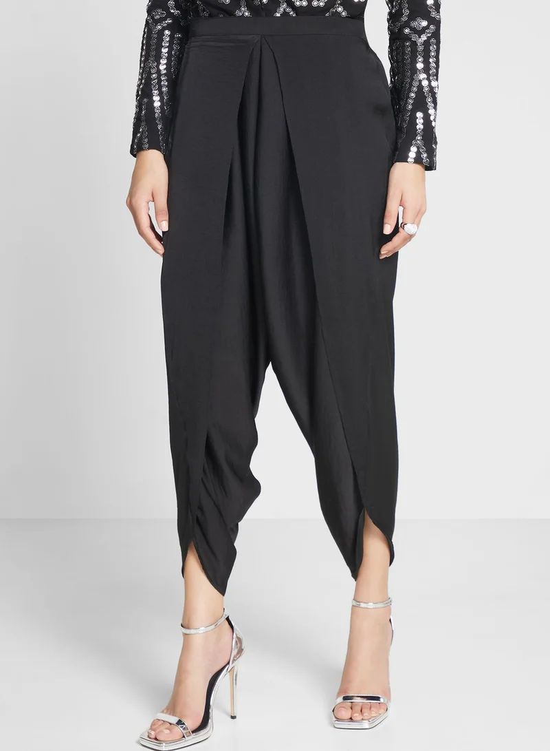 The Arab Crab Embellished Top & Dhoti Set