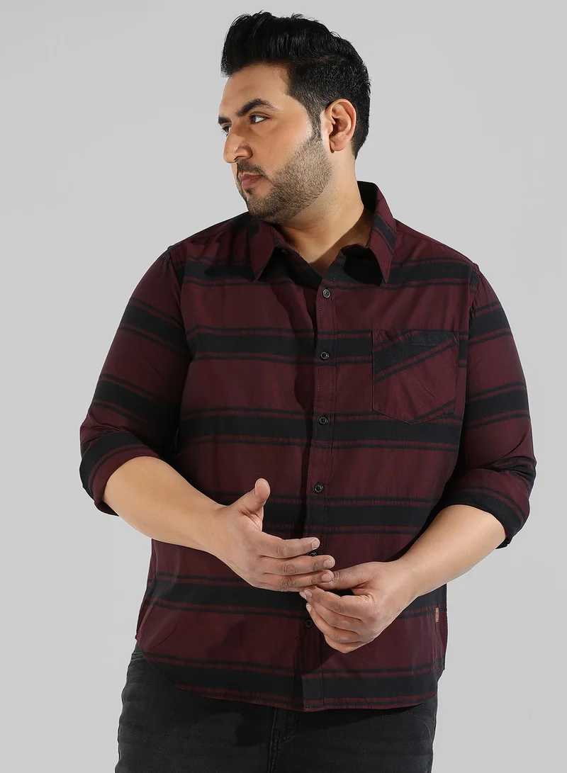 انستافاب بلس قميص رجالي كاجوال ذو مربعات كستنائية بقصة عادية