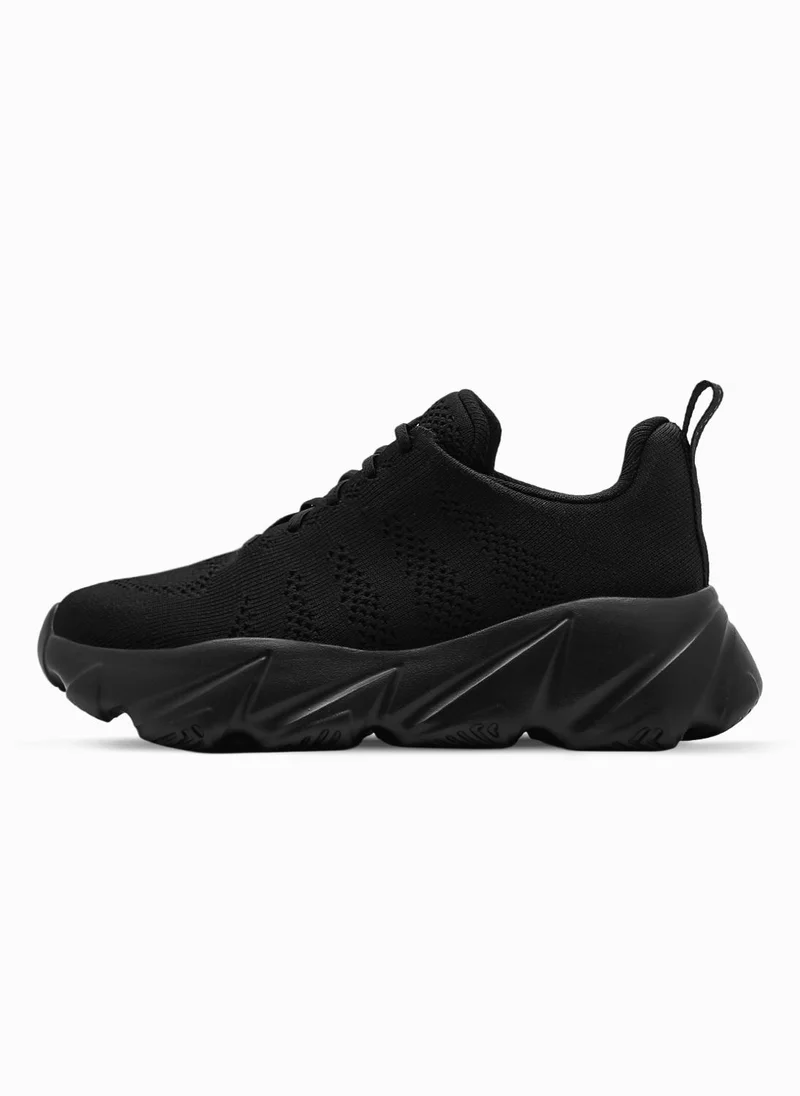 BR Trek Runner Sneaker