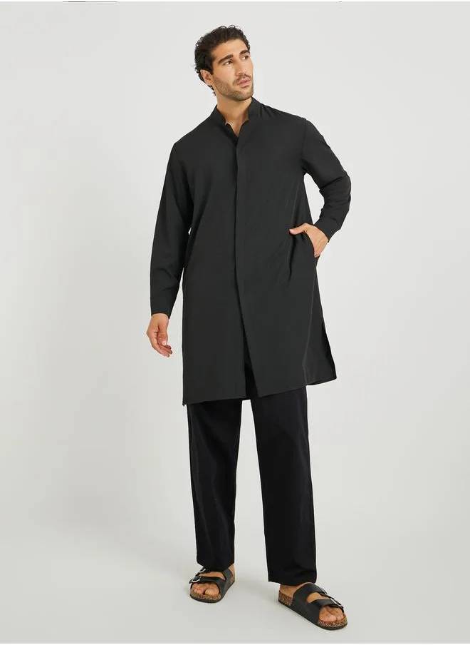 تايك تو Take Two Men Black Solid Stand Collar Long Sleeve Thobe