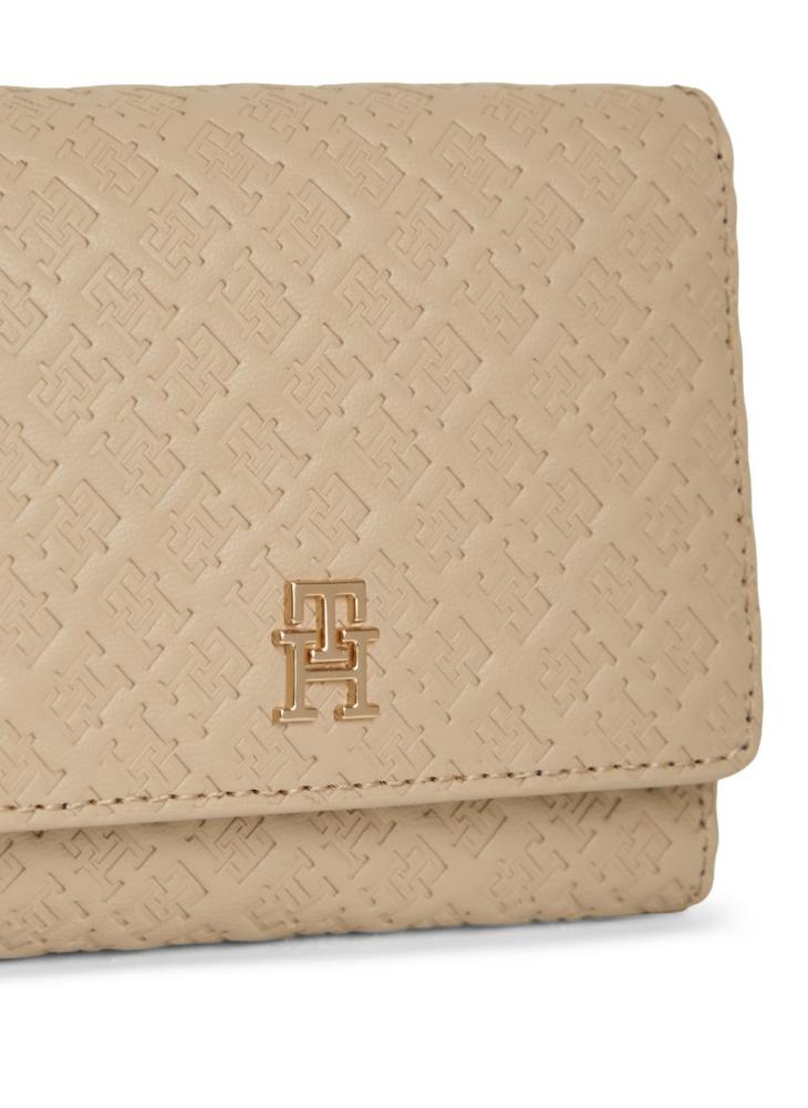 TOMMY HILFIGER Hilfiger Icon Debossed Trifold Wallet - Image 2
