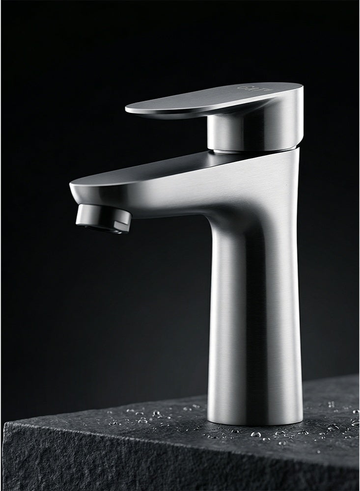 GT Cold And Hot Water Mixer Tap With Flexible Hose, Single-Hole Sink Tap, Suitable For Bathroom Vanities and Kitchens - Image 4