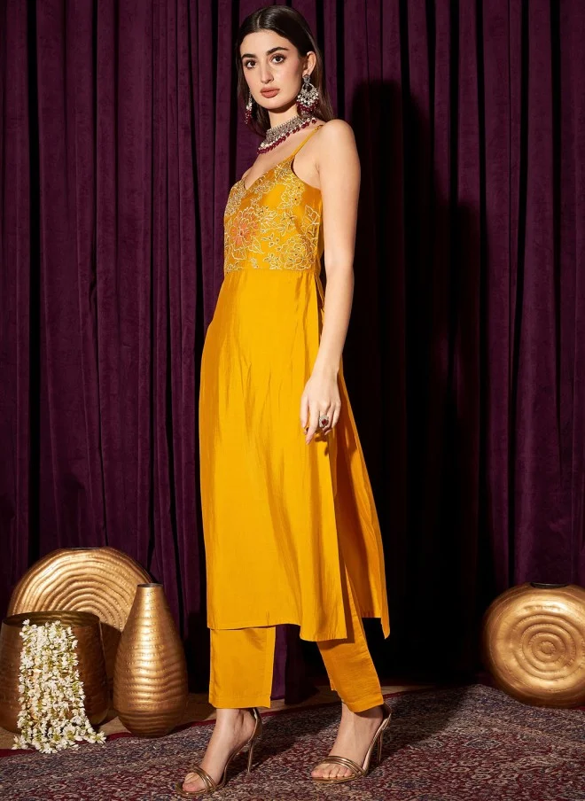 Indo Street Floral Yoke Design Sleeveless Kurta Set for Women