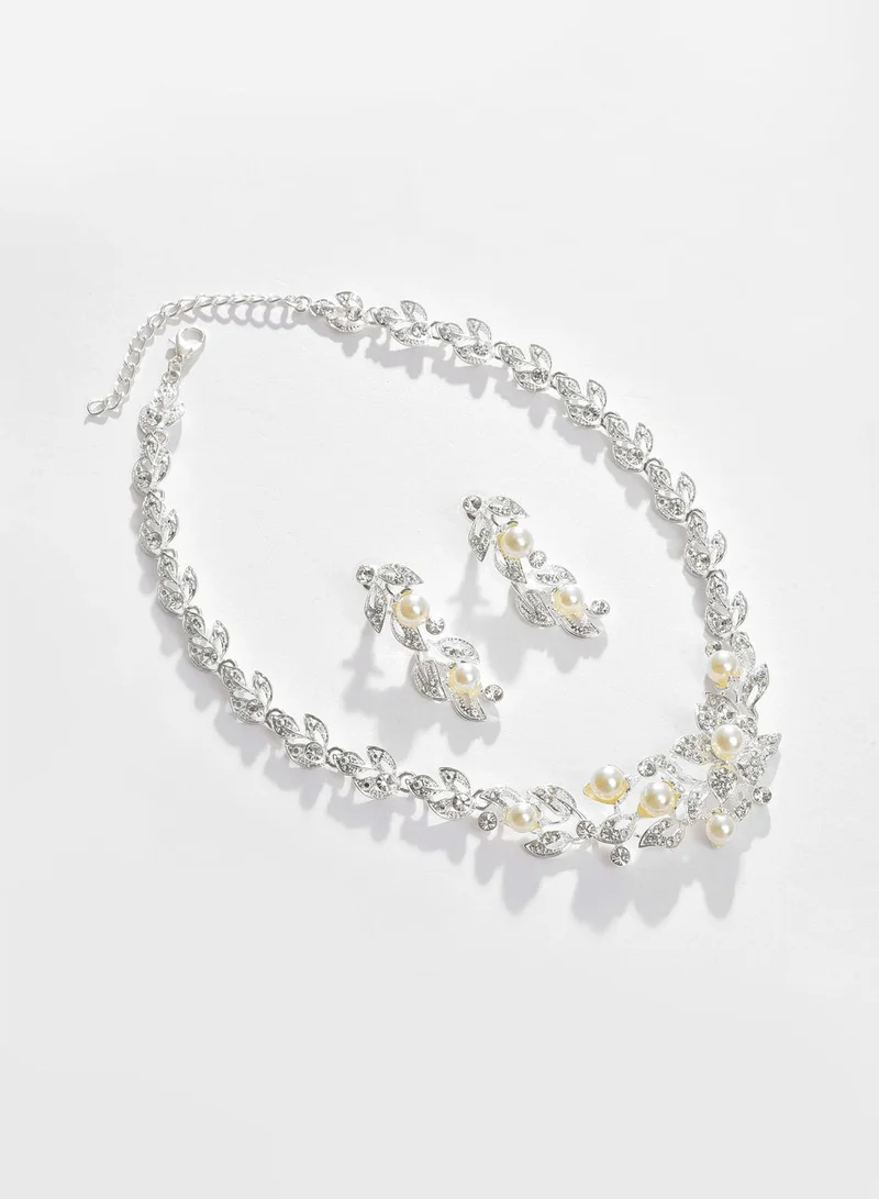 SOHI Silver Plated Designer Stone Necklace and Earring Set Jewellery Set