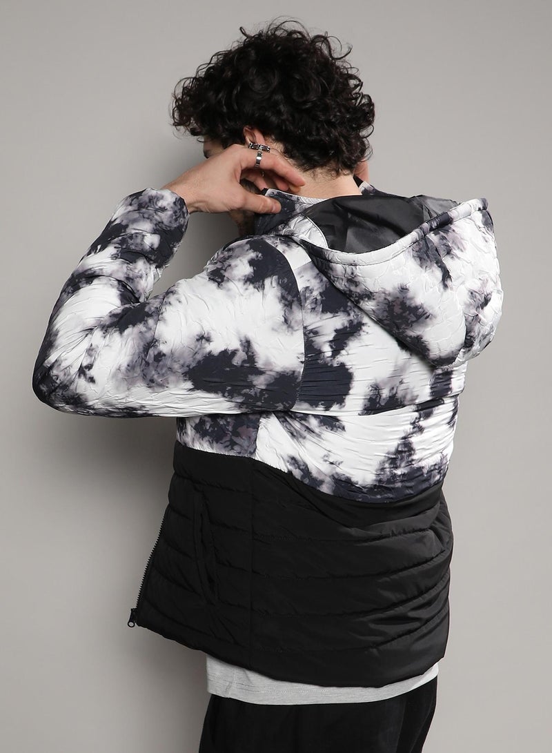 Campus Sutra Men's Black & White Tie-Dye Block Puffer Jacket - Image 5