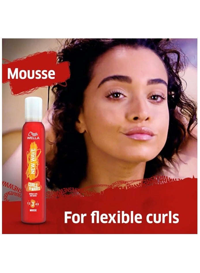 ويلّا بروفيشنالز ويلا رغوة نيو ويف لتموجات الشعر - 200 مل - Image 3