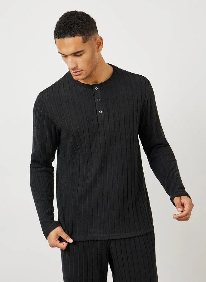 Styli Black Ribbed Long Sleeves T-Shirt And Open Hem Pyjama Set for Men | Best Price UAE