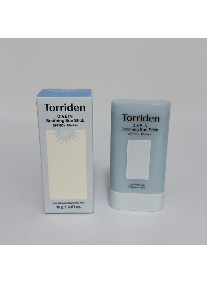 Torriden DIVE IN Soothing Sun Stick SPF50+ PA++++, Low Molecular Hyaluronic Acid Moisturizing Korean Sunscreen Stick, Travel Size Sunblock for All Skin Types, 19g