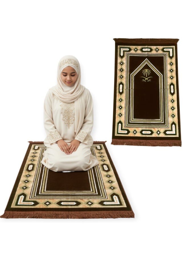 سجادة صلاة بتصميم هندسي وحواف مزينة بالشرابات - Image 4