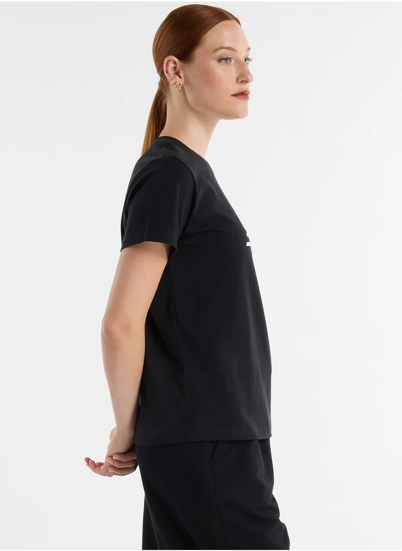 New Balance Graphic T-Shirt