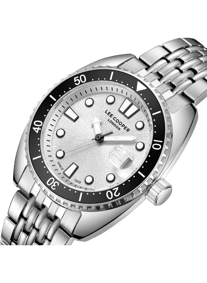 Lee Cooper Lee Cooper LC07997.050 Men's Analog Display Watch & Metal Strap Silver