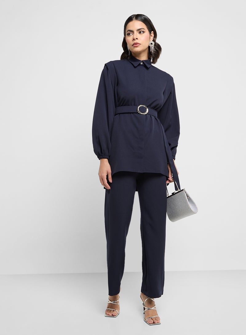 خزانة طقم بلوزة وبنطلون بحزام - Image 5