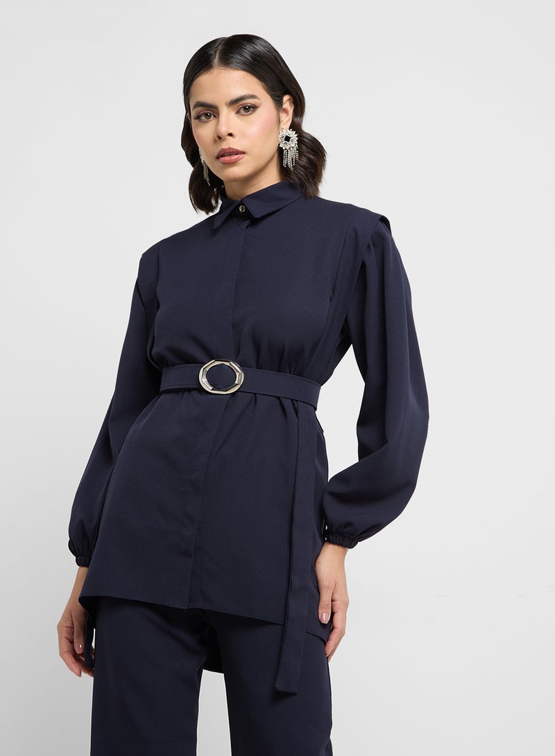 خزانة طقم بلوزة وبنطلون بحزام - Image 3