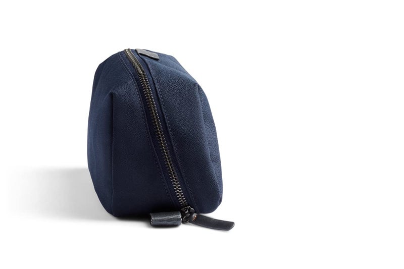 Bellroy Toiletry Kit Plus â€“ (Toiletries Pouch, Bag) - Navy - Image 4