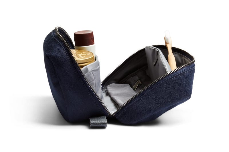 Bellroy Toiletry Kit Plus â€“ (Toiletries Pouch, Bag) - Navy - Image 5