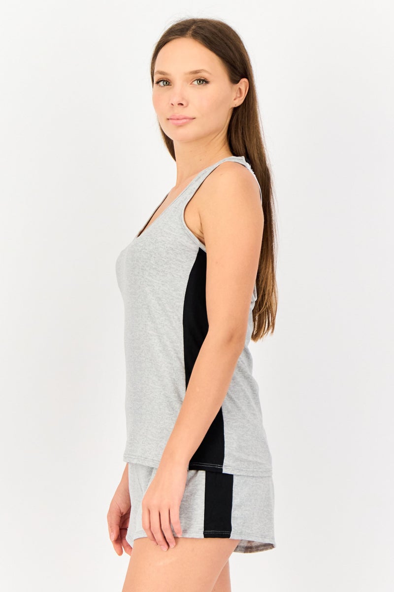 VINCE CAMUTO Women 2 Pieces Brand Logo Tank Top And Shorts Set, Grey - Image 3