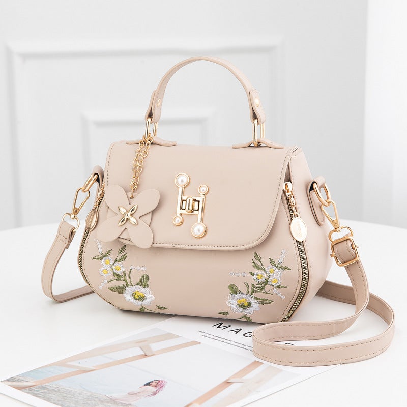 〖Drop Shipping Women'S Bag〗Bucket Bag Embroidered 2025 Fashion Simple Trendy Covered Shoulder Crossbody Bag - Image 1