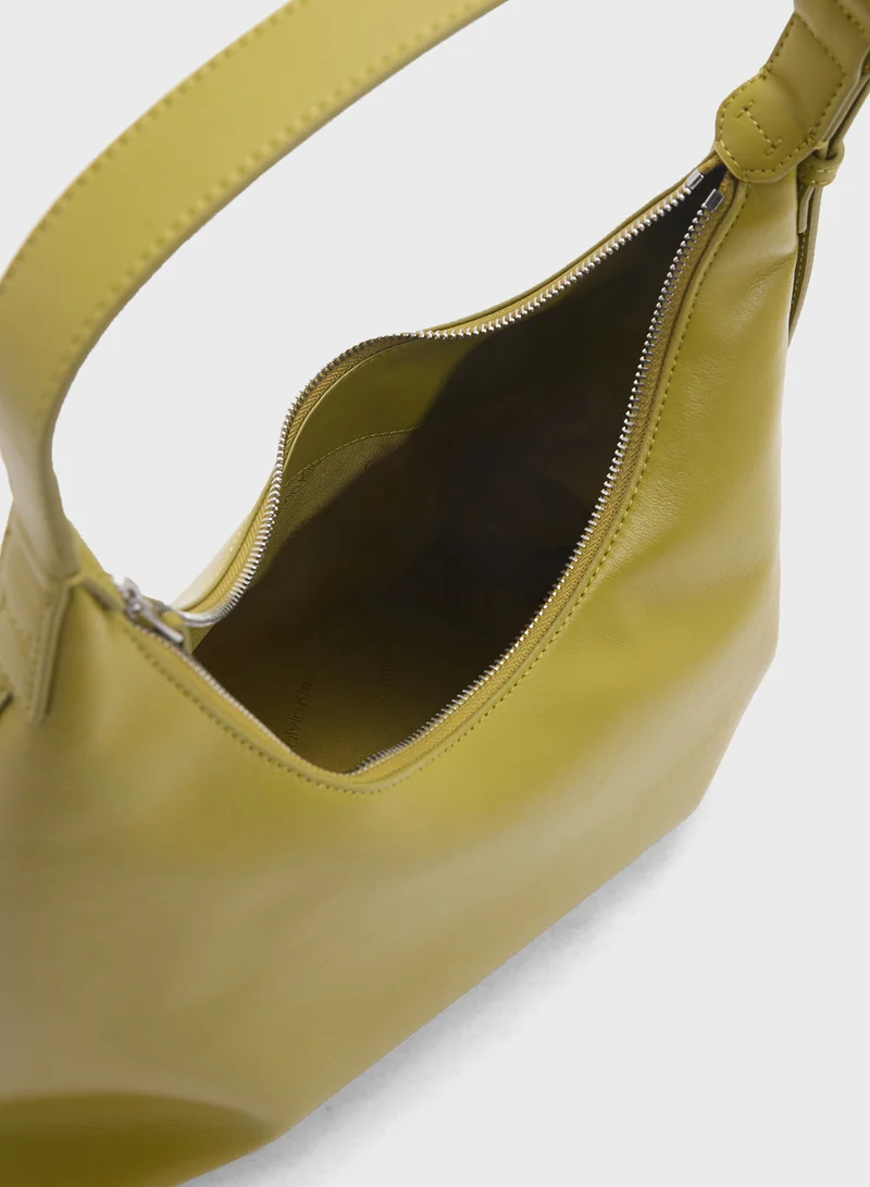 CALVIN KLEIN HOBO SHOULDER BAG