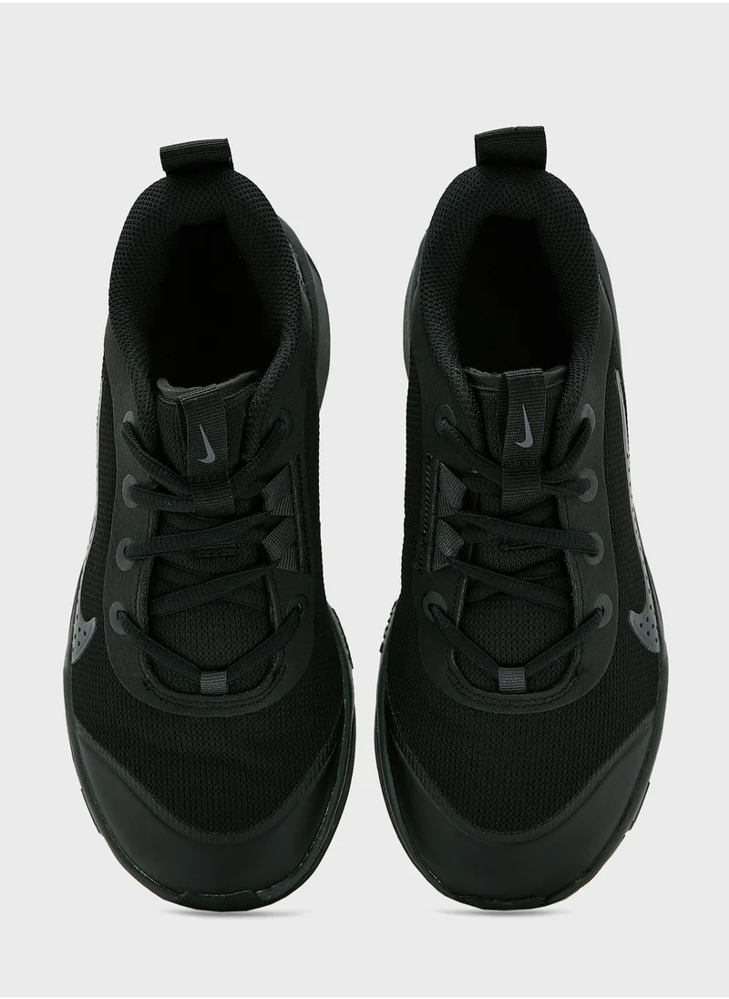 Nike Kids Omni Multi-Court Gs