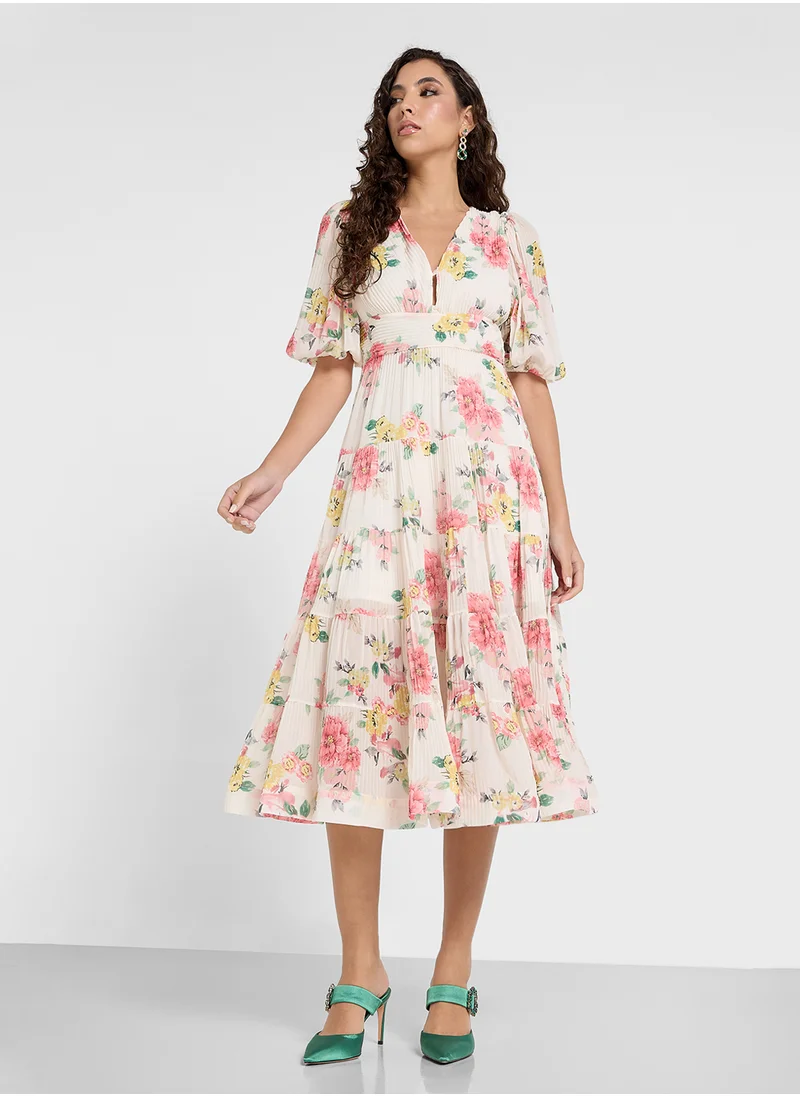 خزانة Floral Print Dress