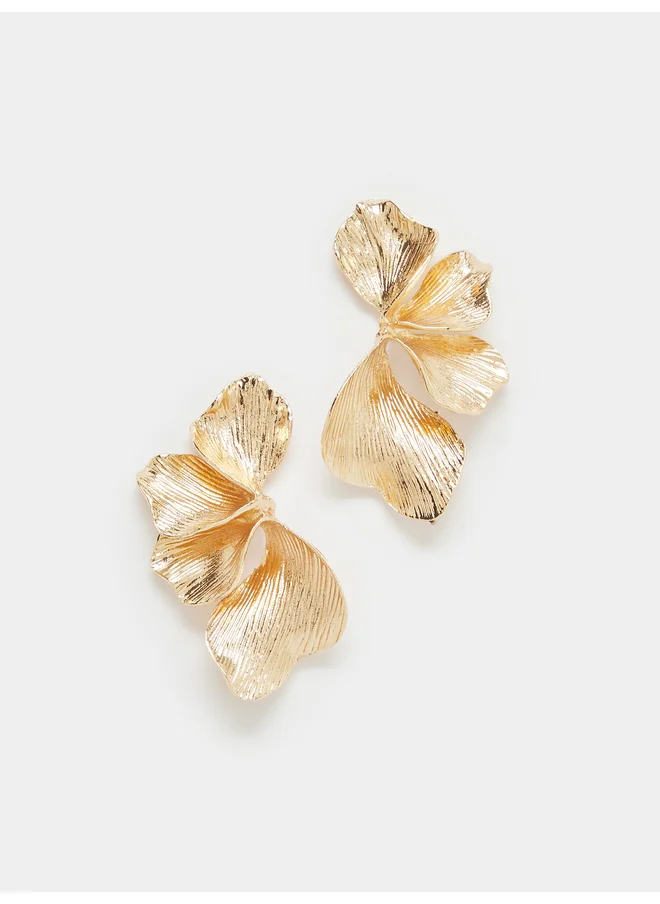 Styli Styli Oversized Flower Dangle Earrings