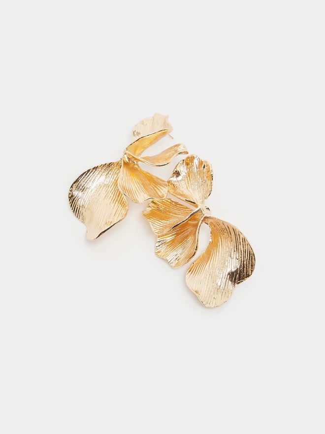 Styli Styli Oversized Flower Dangle Earrings  - Image 4