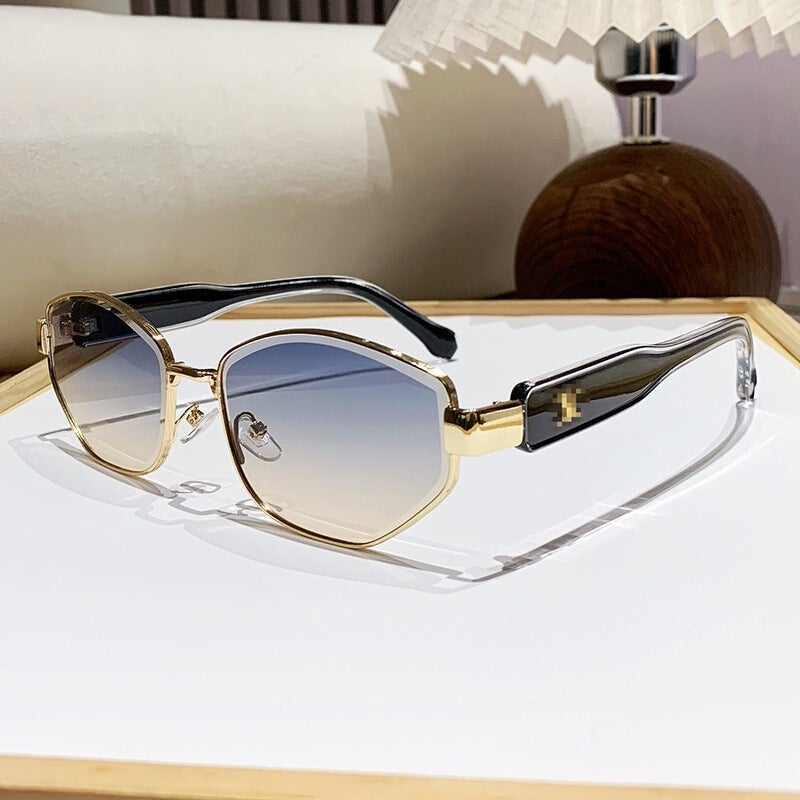 Sunglasses UV Protection Fashion 98146 - Image 1