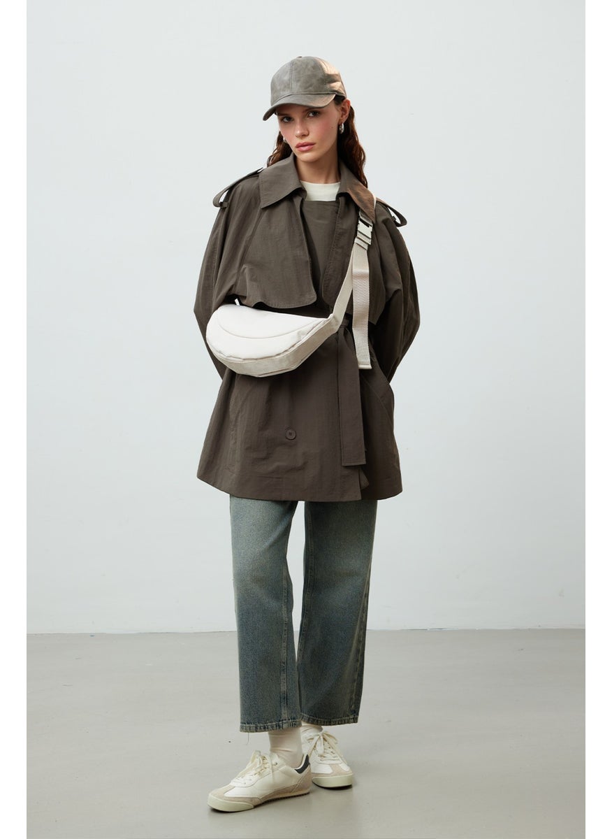 Manuka - Lexa Metal Buckle Crossbody Bag Beige - Image 1
