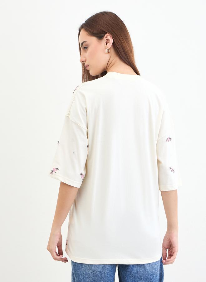 ستايلي تيشيرت واسع مُطرّز بالترتر - Image 5