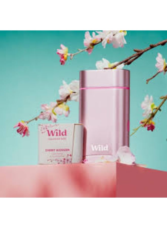 وايلد مزيل عرق طبيعي قابل لإعادة التعبئة مع علبة برائحة زهر الكرز 40 جرام - Image 2