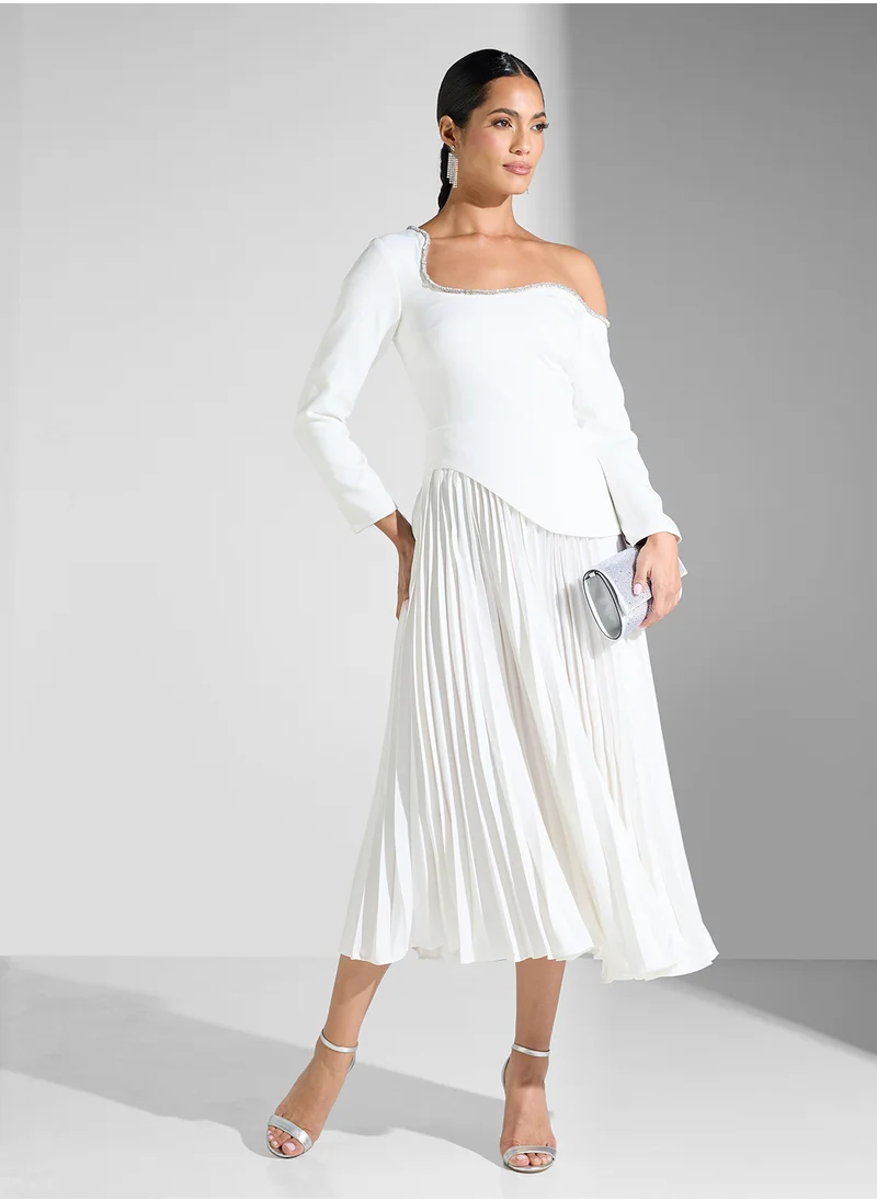 Threadz by Ajooni Drop Shoulder Pleated Dress