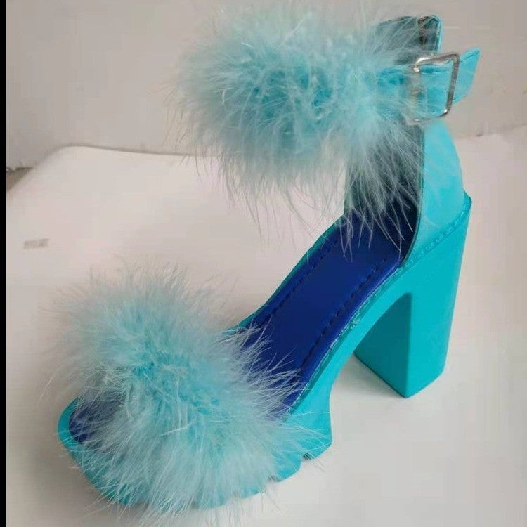 In stock independent station new women''s shoes 2023 and chunky heel furry plus size buckle high heel fashion sandals - Image 1