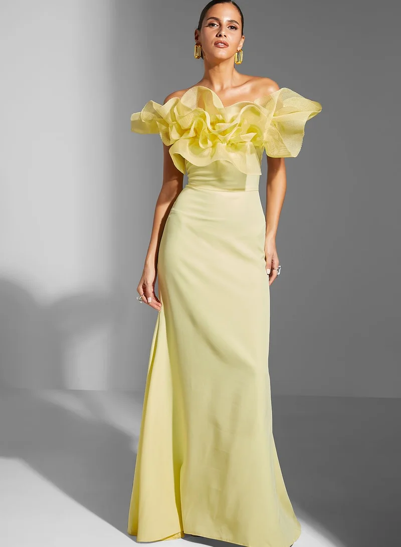 Namshi X Zena Louay Zena Louay Strapess Gown With Gathered Ruffles