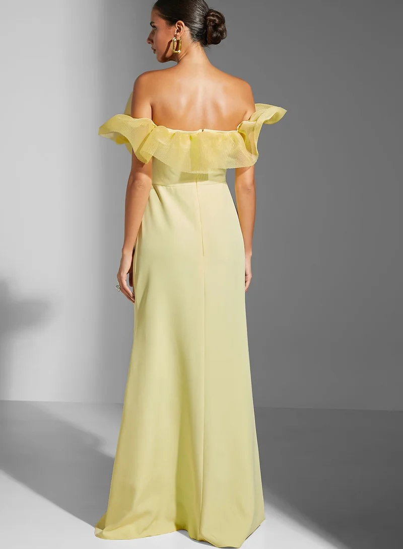 Namshi X Zena Louay Zena Louay Strapess Gown With Gathered Ruffles