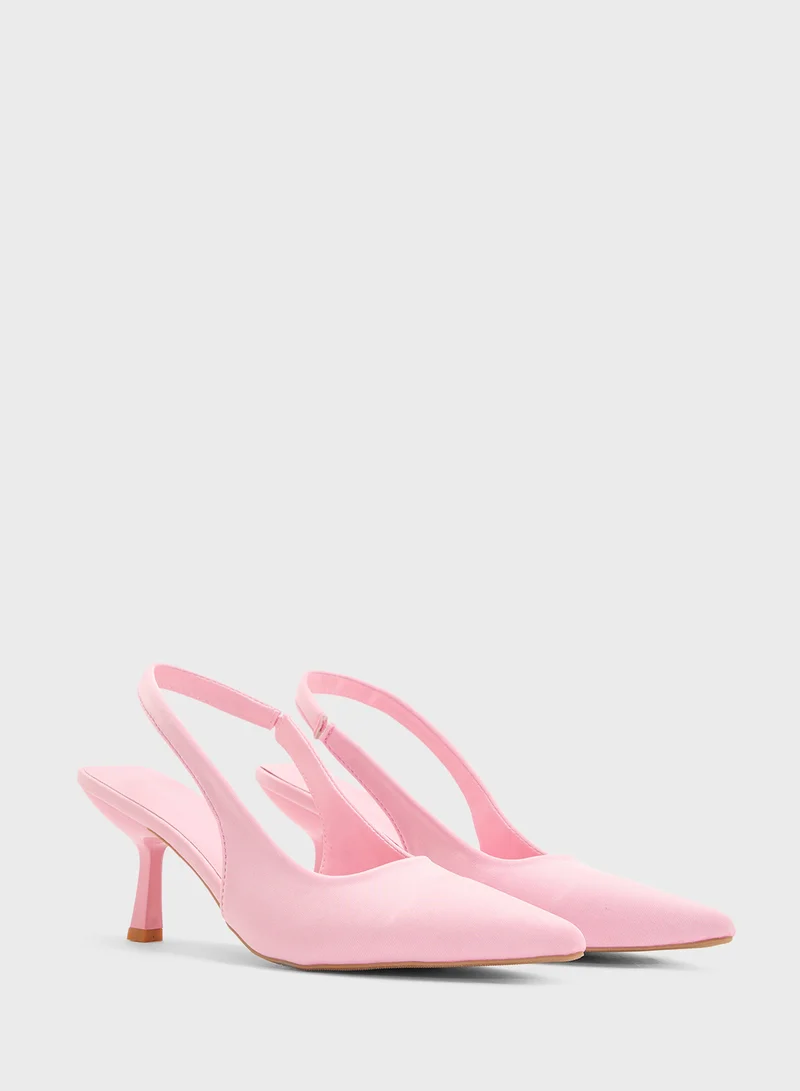 Ginger Ladies Classic Heeled Pump