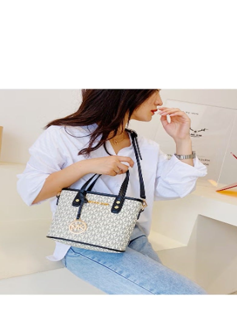 MK MK Jet Set Travel Extra Small Convertible Tote In Signature White And Black - Image 2