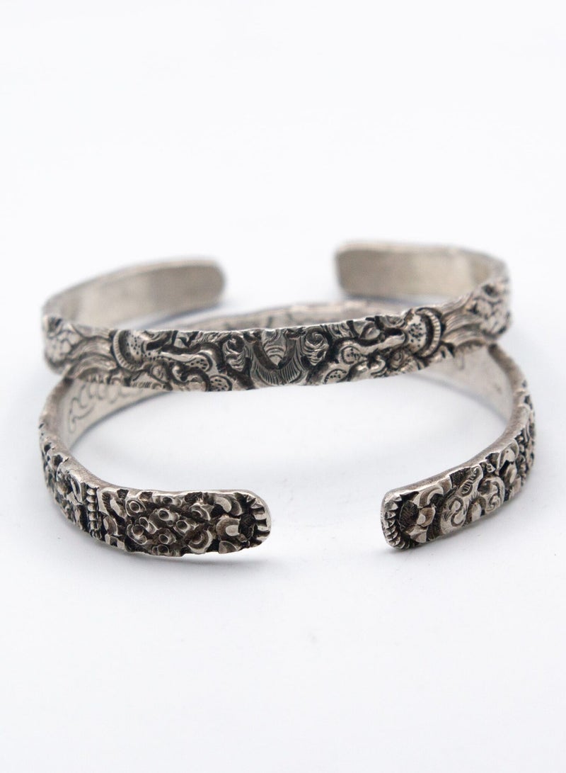 Alpine Crystals UAE Antique Elegant Pair of 925 Sterling Silver Engraved Bangles (2 pieces 58 grams) – Handcrafted in Nepal  - Image 1