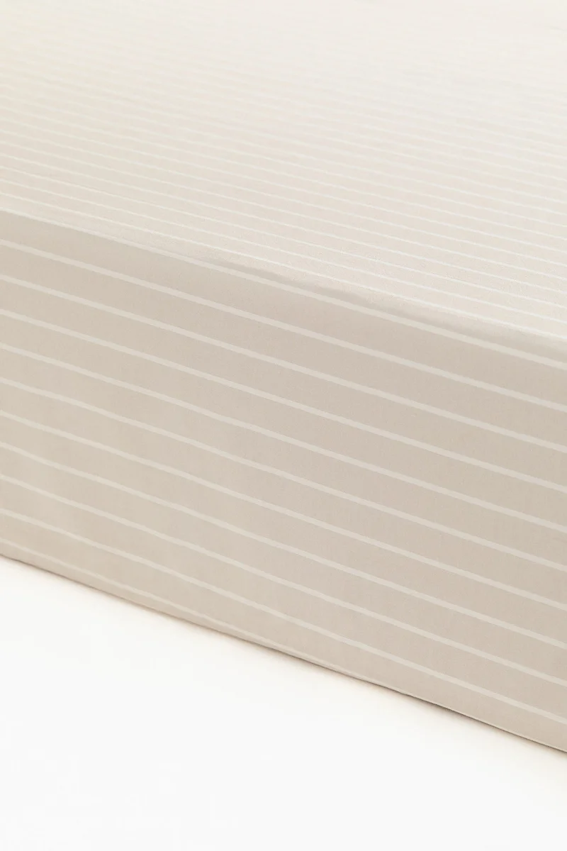 H&M Cotton percale cot fitted sheet