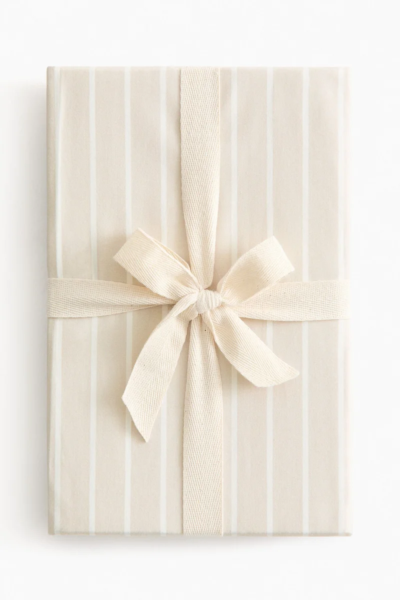 H&M Cotton percale cot fitted sheet