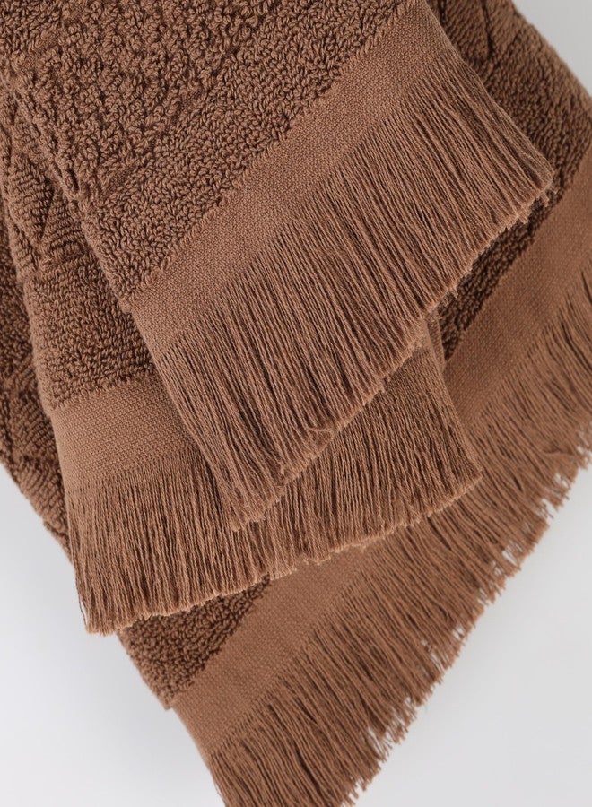 سوبيريور طقم مناشف قطنية فاخرة من 3 قطع، سريعة الجفاف، مستلزمات الحمام، للاستحمام، والمنتجع الصحي، مناشف فاخرة ناعمة وماصة، تتضمن منشفة استحمام، ومنشفة يد، ومنشفة وجه/منشفة غسيل، من مجموعة رولا، لون الشوكولاتة - Image 3