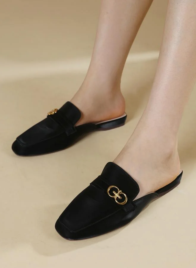 سنيك ايه بيك Sneak-a-Peek Metal Trim Square Toe Slip-On Mules