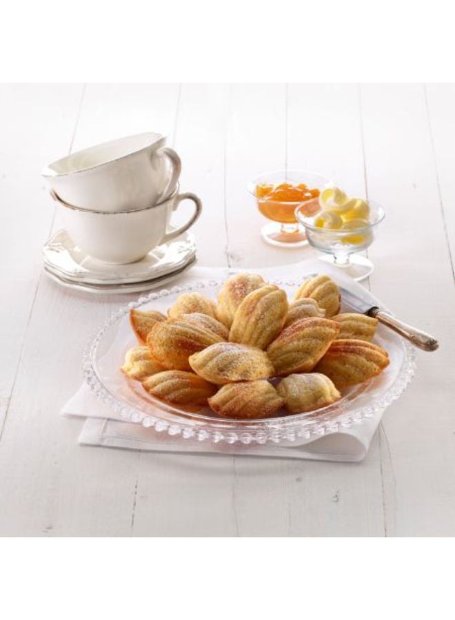 Lekue Silicone Madeleine Baking Tin, 9 Moulds - Interismo -Red - Image 2